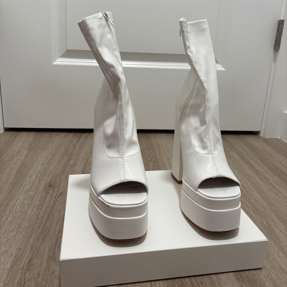 Platform block heels